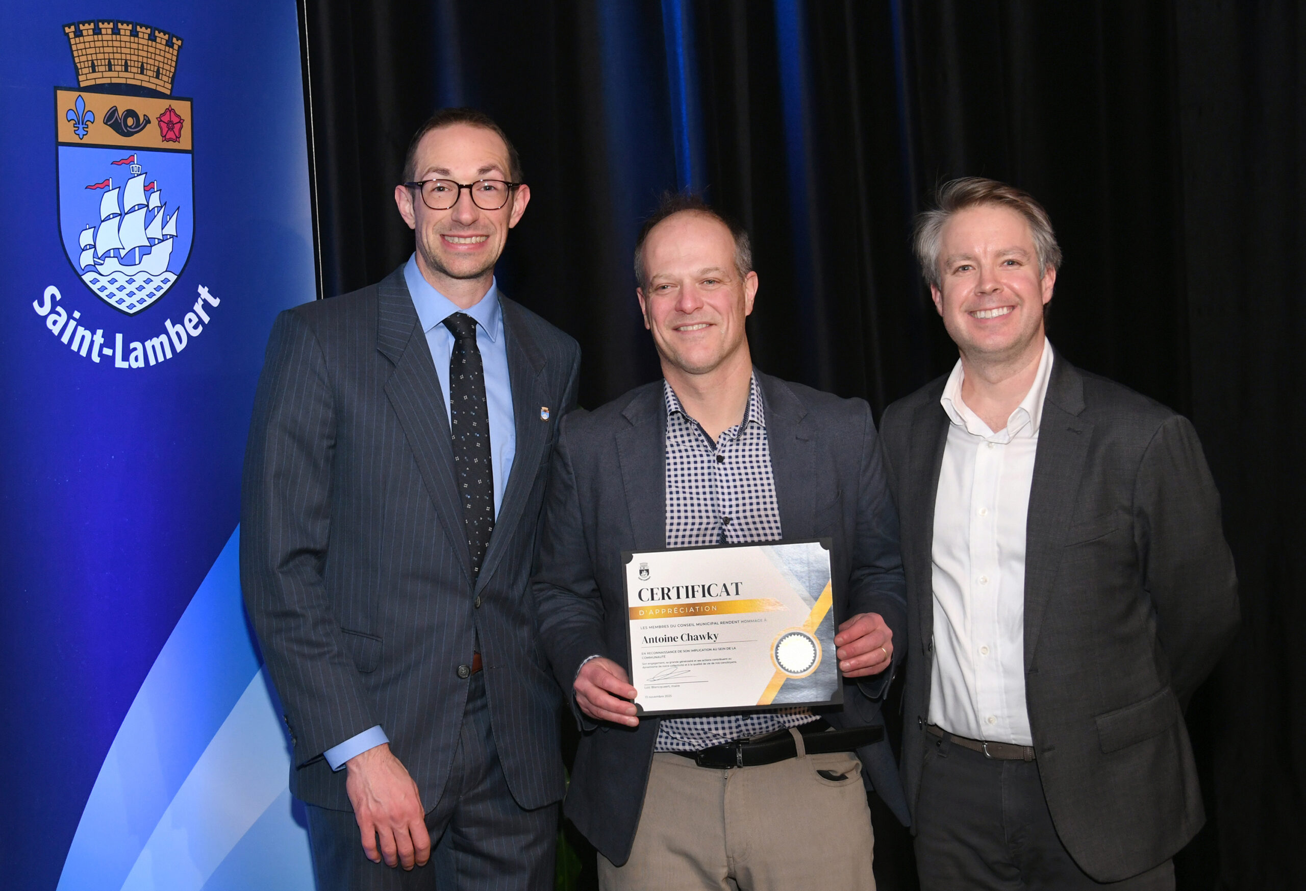 Bryan Wallis pour Antoine Chawky